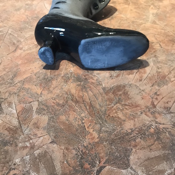 Vintage Victorian ceramic lace up boot collectible - Picture 7 of 9